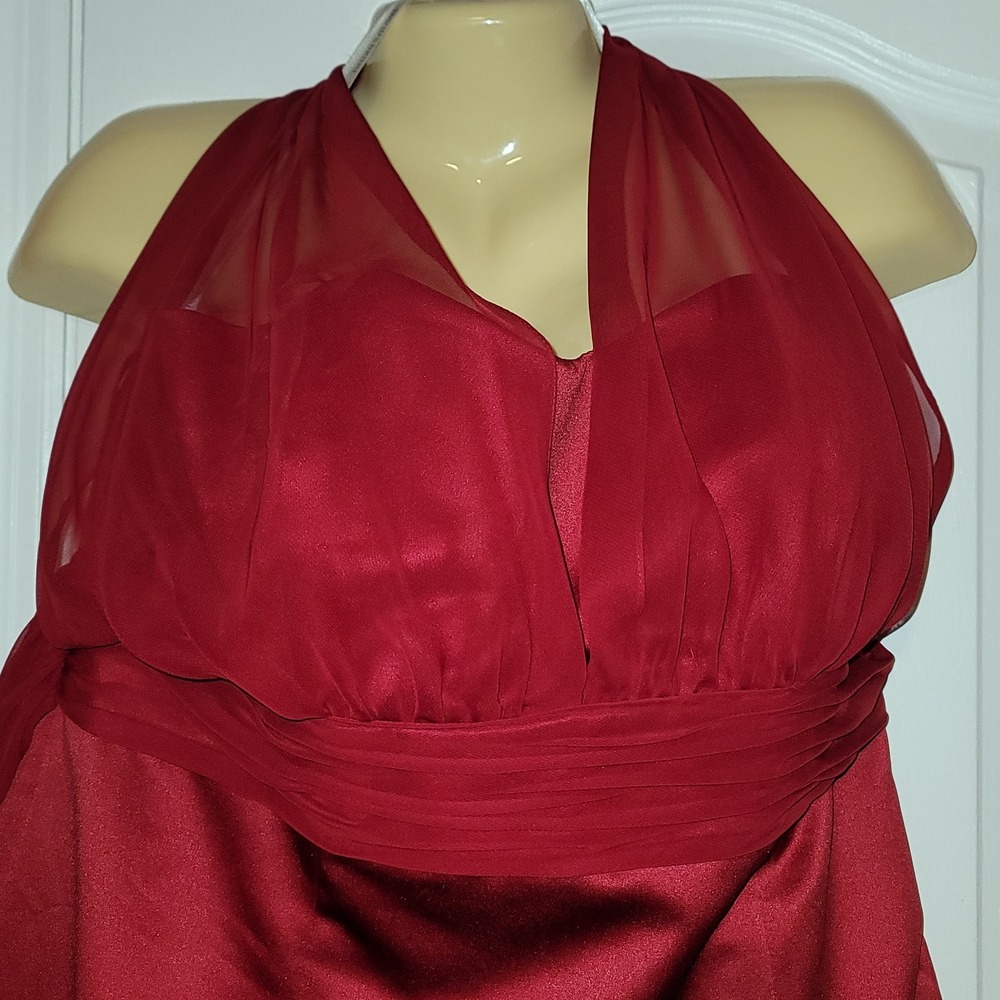 David's Bridal Bridesmaid Dress Size 18‎ Apple Red Spaghetti Strap Full Skirt